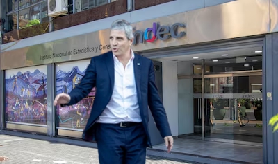 Caputo adelantó que la inflación de marzo estará por arriba del 3%