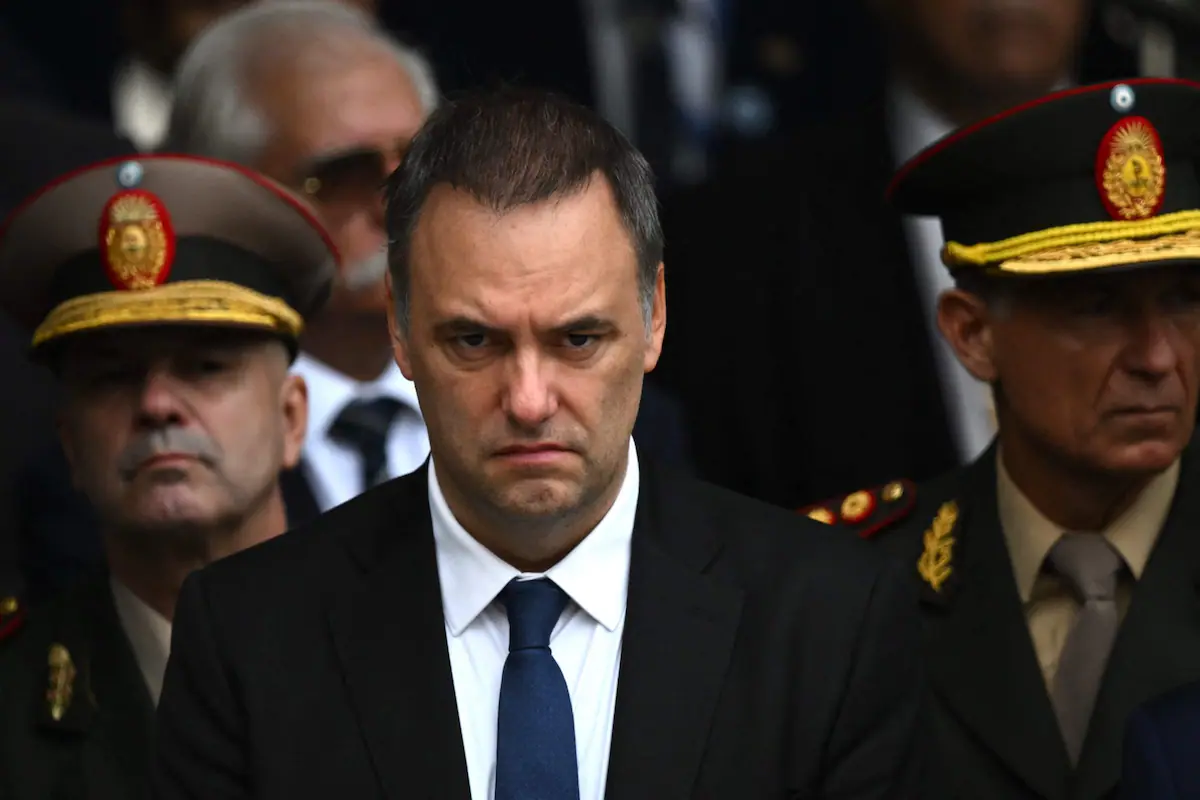 Manuel Adorni renunció después de tres meses de escándalo por su patrimonio
