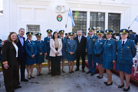 Aluani y Roncaglia encabezaron el centenario de la Unidad Penal N° 6 y entregaron equipamiento y vehículos al Servicio Penitenciario Aluani y Roncaglia encabezaron el centenario de la Unidad Penal N° 6 y entregaron equipamiento y vehículos al Servicio Penitenciario
