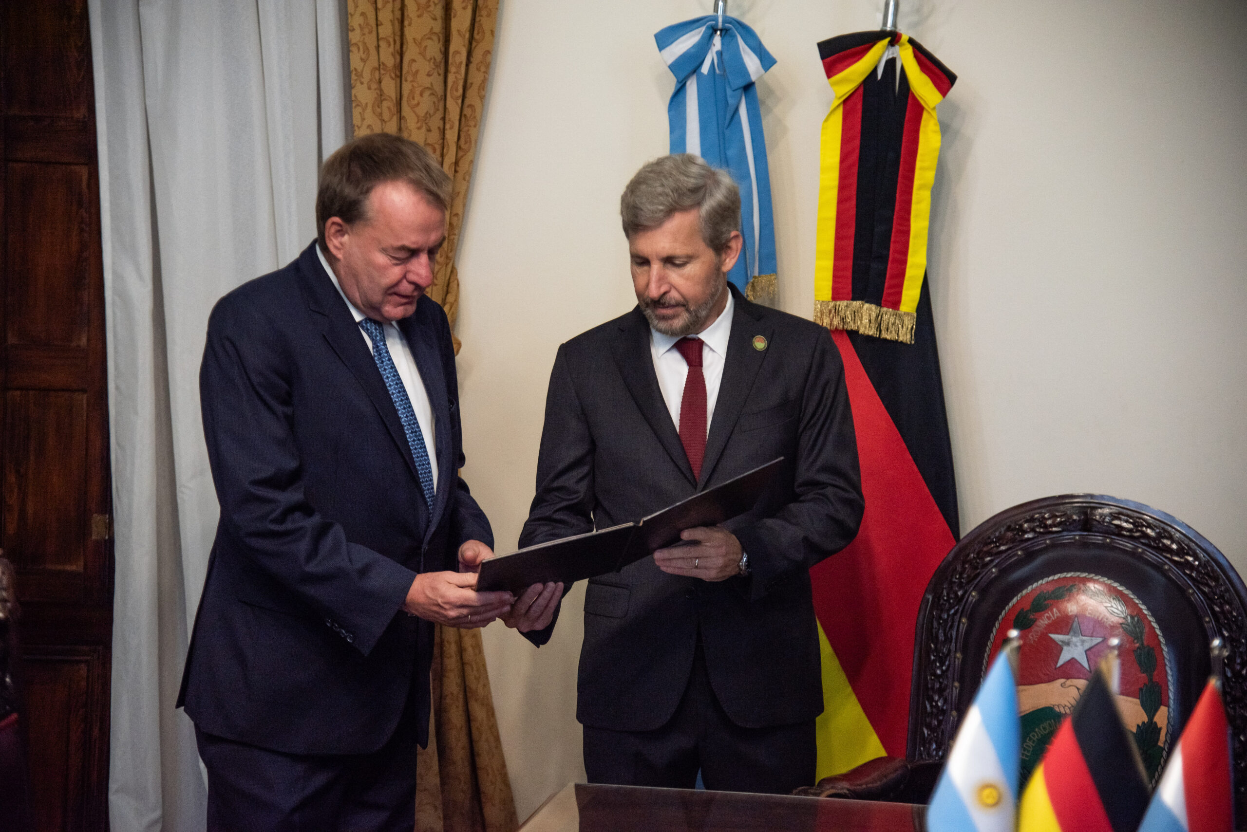 Frigerio desarrollará una agenda estratégica en el Puerto de Hamburgo para potenciar las exportaciones entrerrianas